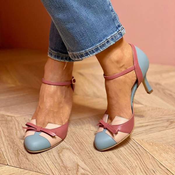 Bellarosa | Sandalias coloridas con nudo y correa, de punta redonda