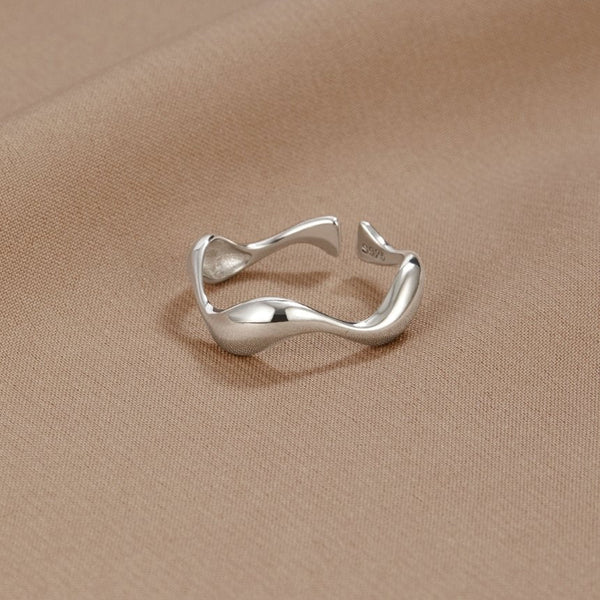 Anillo de ola en plata