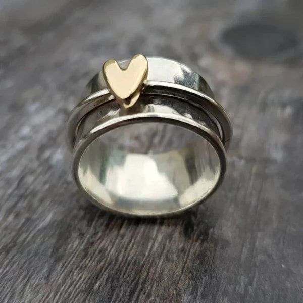 Anillo de plata vintage en forma de corazón