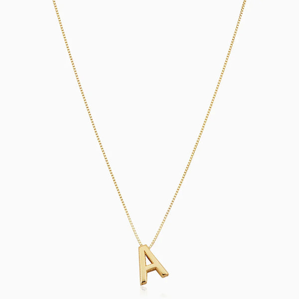 Collar inicial en letras de amor