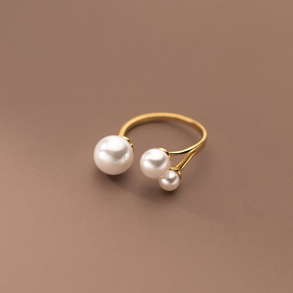 Anillo ajustable de perlas de agua dulce triple