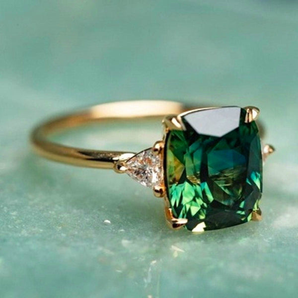 Anillo con Zirconio Verde en Oro