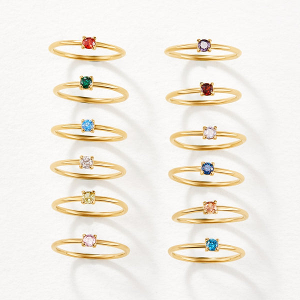 Anillos de oro con piedra de nacimiento