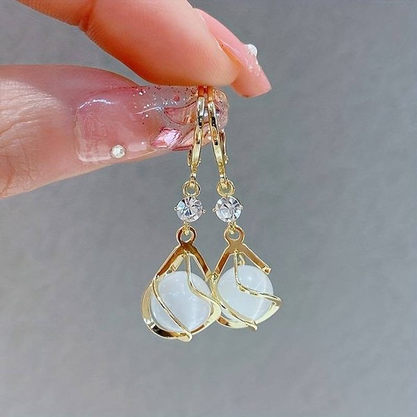 Pendientes Colgantes de Oro Vintage con Ópalo Blanco