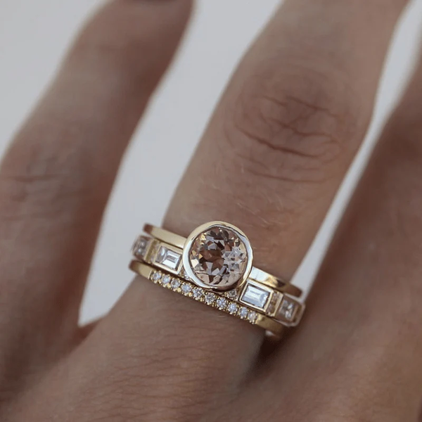 Anillo de cristal en oro vintage