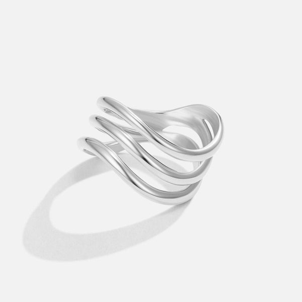 Anillo de plata Kiya en capas